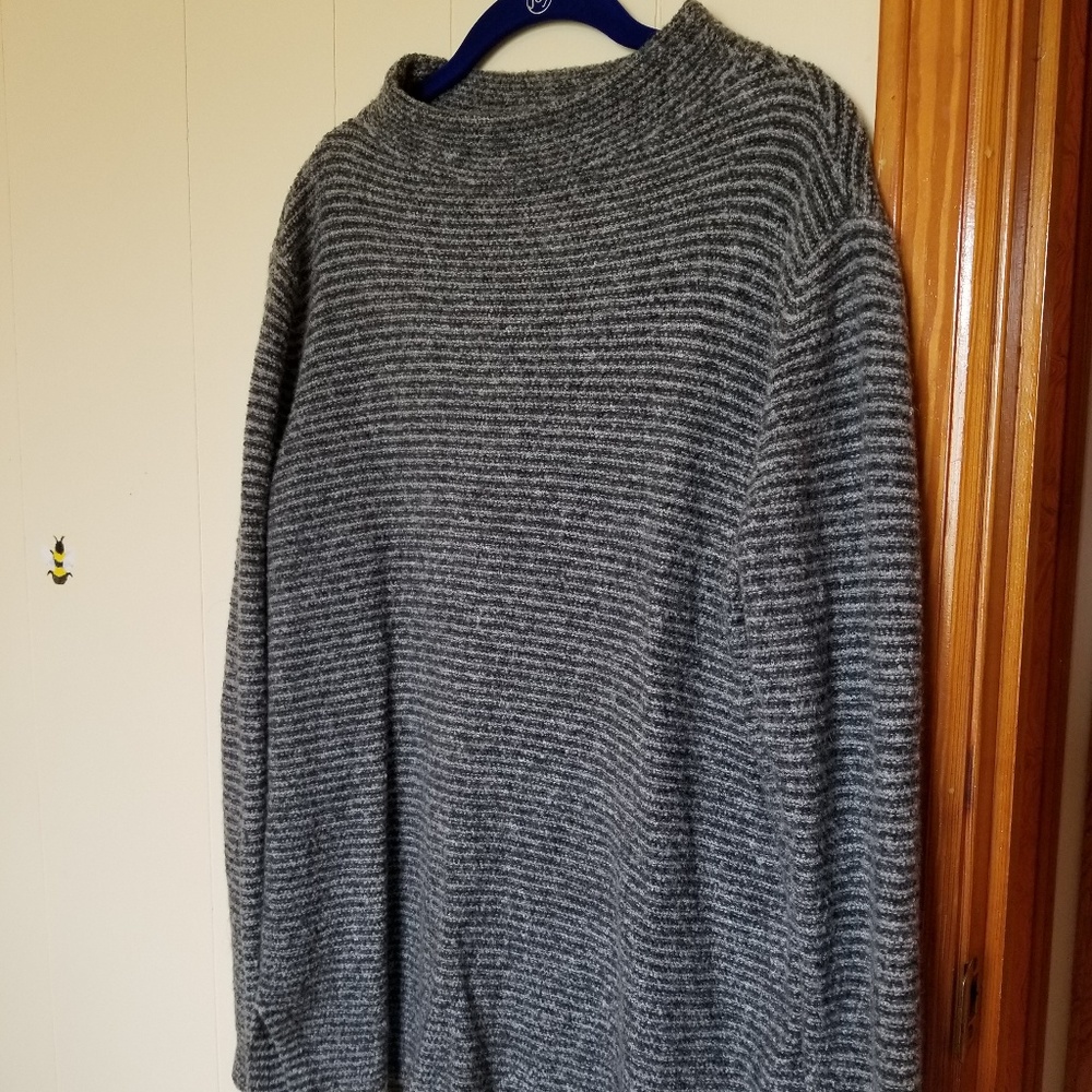 Grey sweater